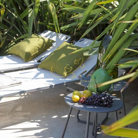 Вилла Td Dimora Del Giglio With Organic Garden With Pool Остуни Экстерьер фото