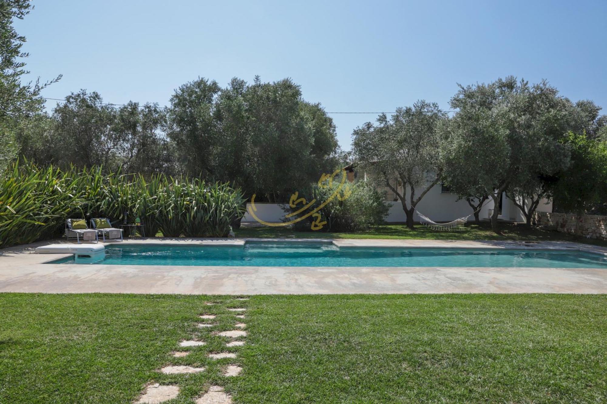 Вилла Td Dimora Del Giglio With Organic Garden With Pool Остуни Экстерьер фото