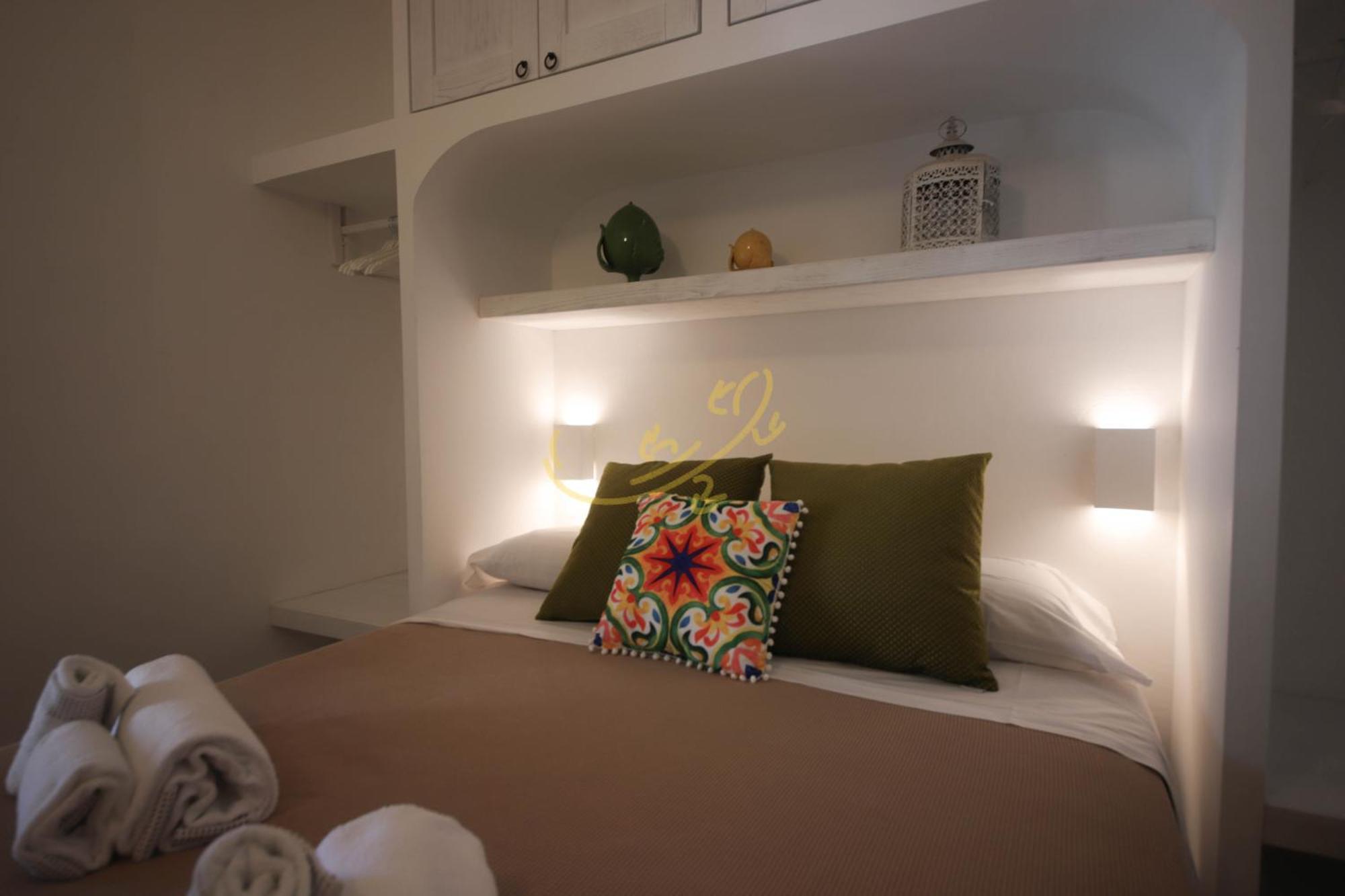 Вилла Td Dimora Del Giglio With Organic Garden With Pool Остуни Экстерьер фото